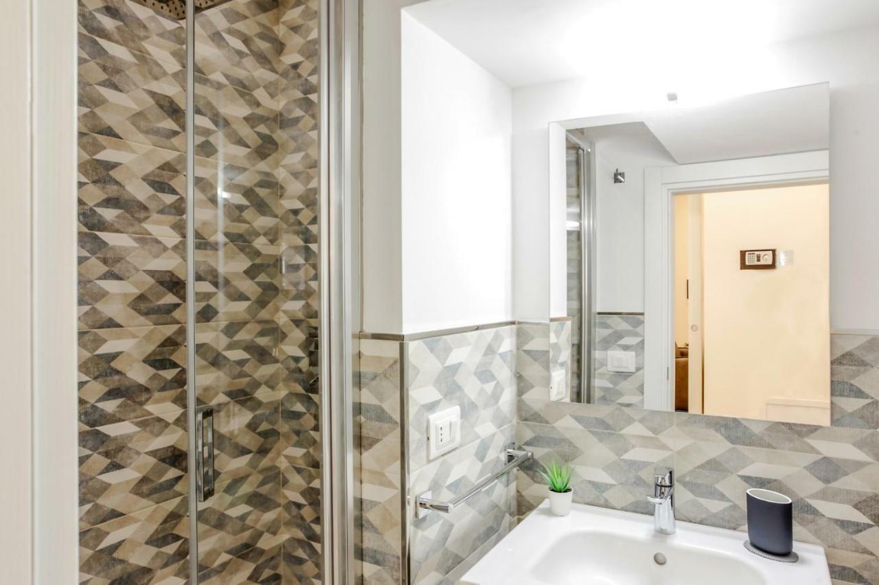 Bari Centrale Railway Station Apartment エクステリア 写真