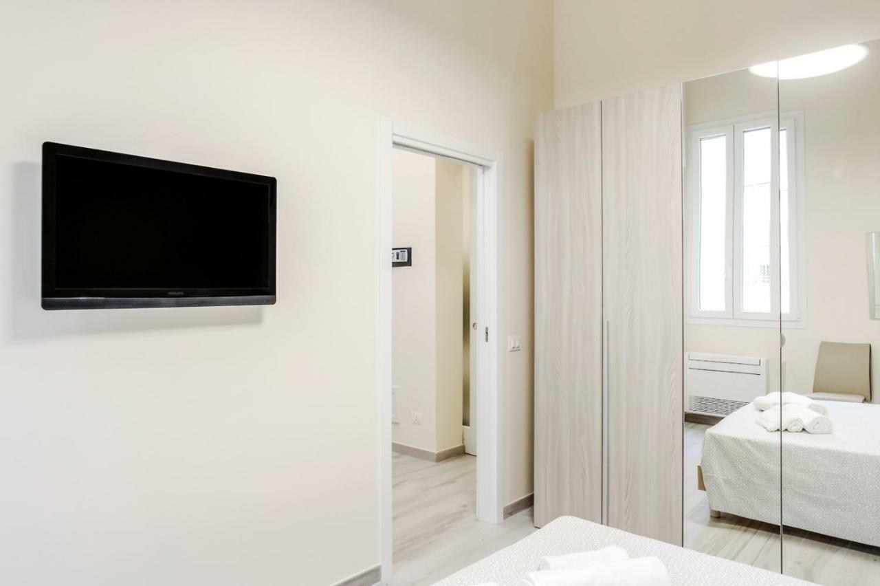 Bari Centrale Railway Station Apartment エクステリア 写真
