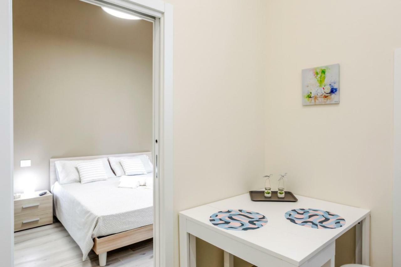 Bari Centrale Railway Station Apartment エクステリア 写真